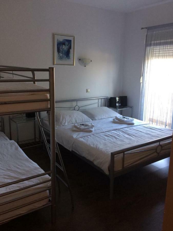 Apartmani Livk Debeljak Eksteriør bilde