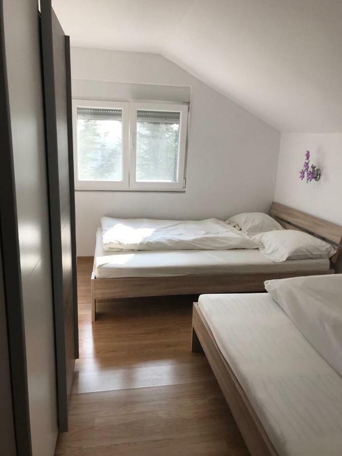 Apartmani Livk Debeljak Eksteriør bilde