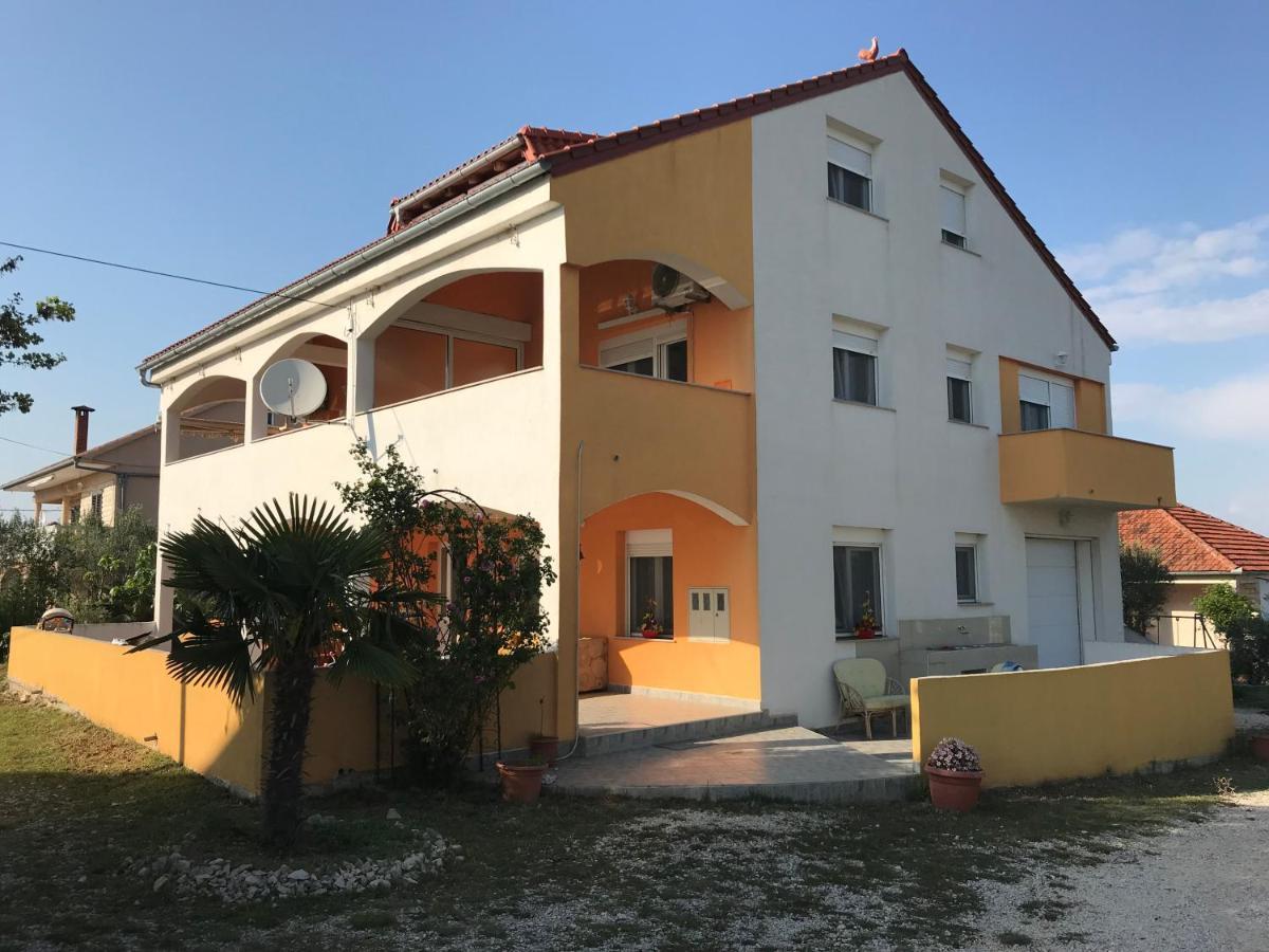 Apartmani Livk Debeljak Eksteriør bilde